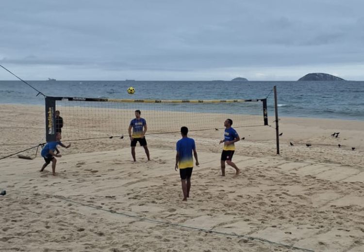 Torneio “Clubes Unidos” na Praia do L...