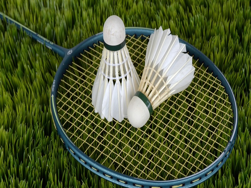 Badminton