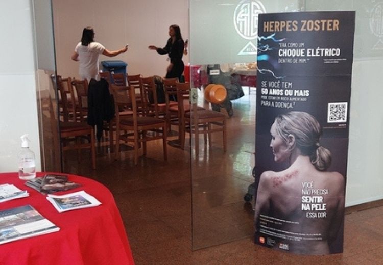 Vacinação contra Herpes Zoster na AAB...