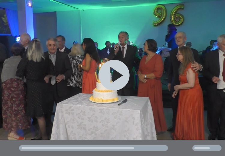 Assista ao vídeo da celebração dos 96...