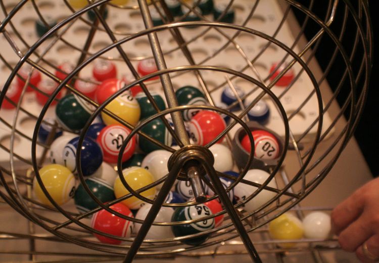 Bingo de Dia das Mães com grandes prê...